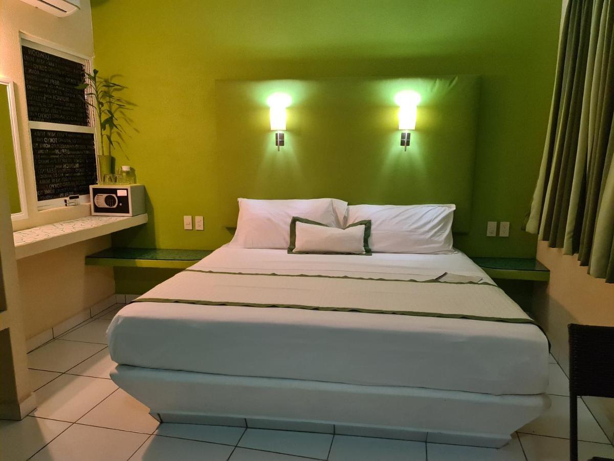 Hotel Casa Mia à Puerto Escondido  Extérieur photo