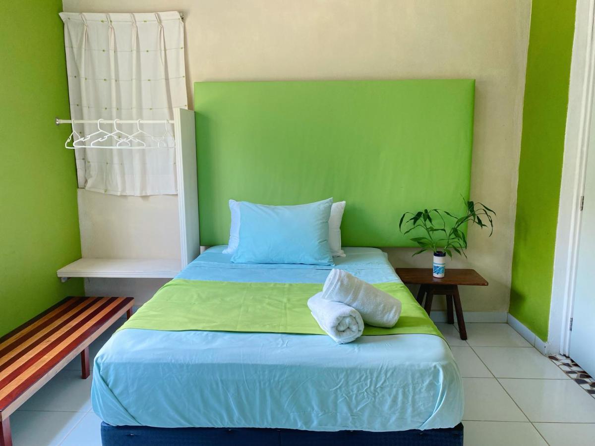 Hotel Casa Mia à Puerto Escondido  Extérieur photo